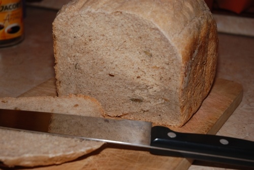 babgul: felbarna tokmagos kenyer