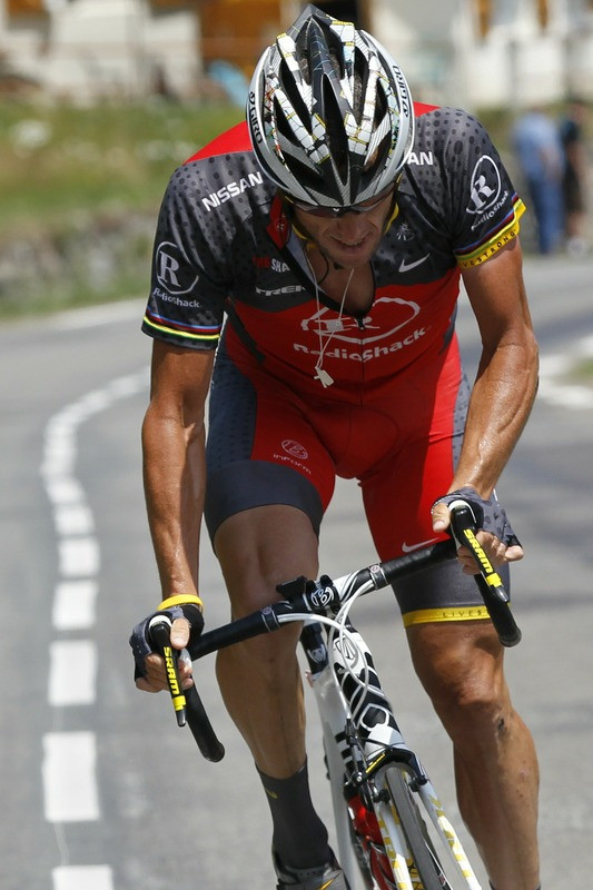 511a26fe85e1b6e6d45b5dc0d060a03e-getty-cling-fra-tdf-2010-armstr