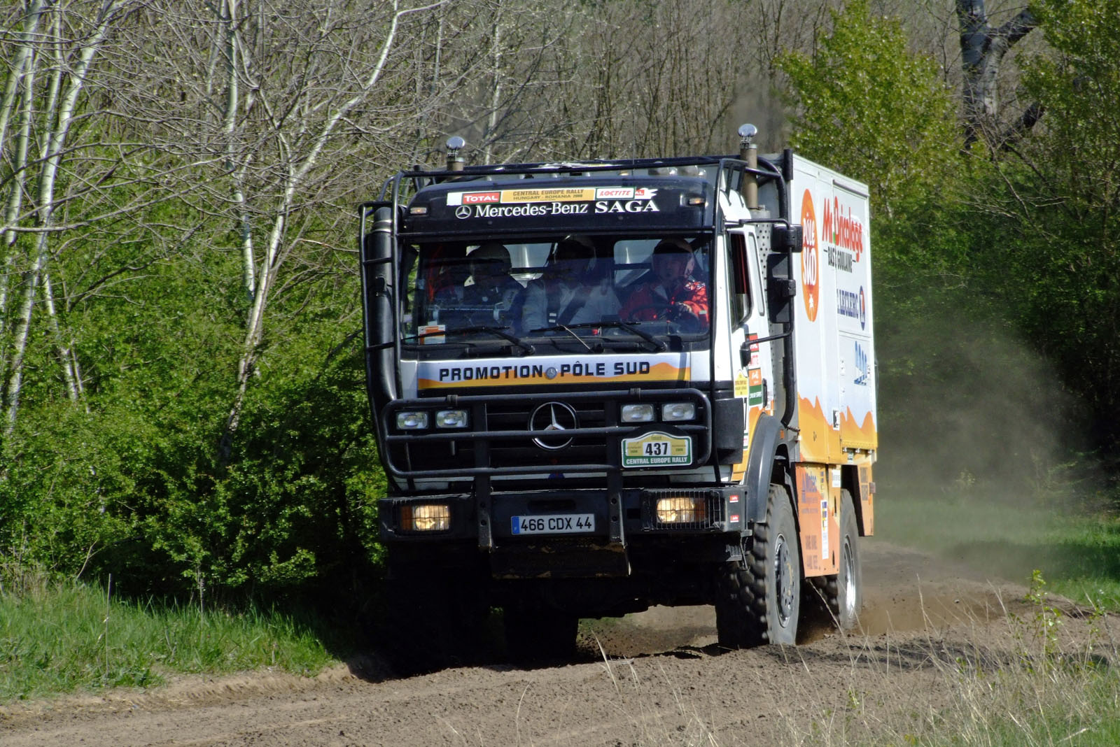 SEGUIN PAUL/ FAUCHARD LAURENT/ BOBET REMY - Dakar Series - Centr