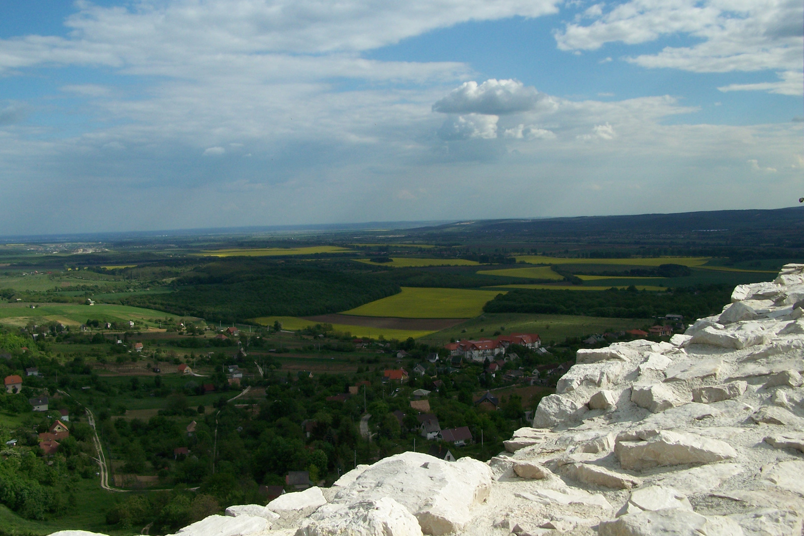 Vértes 08.05.11 269 Csákvár