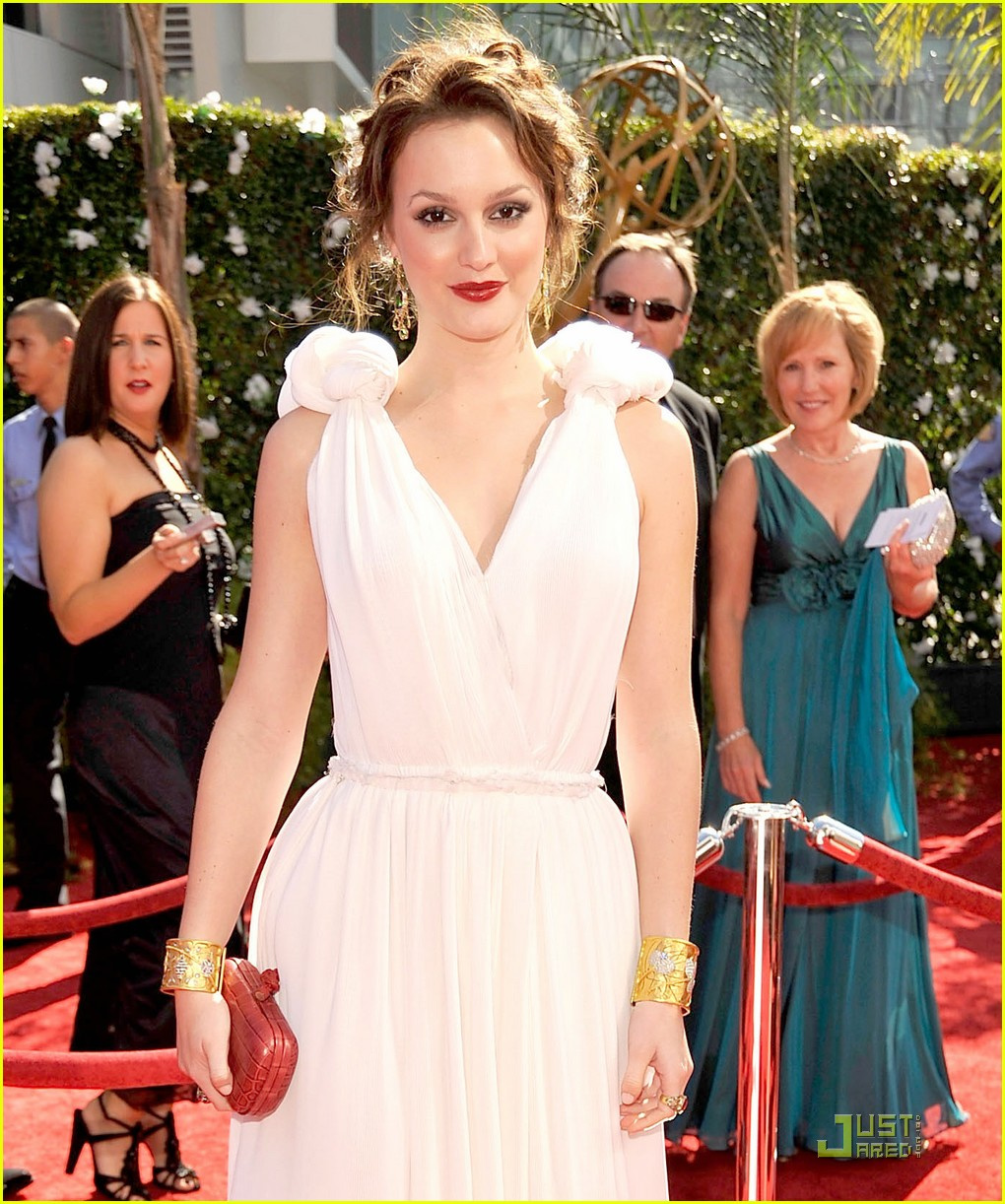 leighton-meester-emmys-awards-2009-12