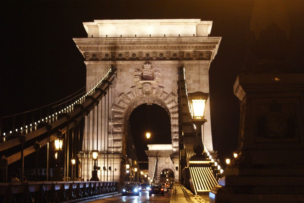 Budapest - a Széchenyi Lánchíd - Die Kettenbrücke