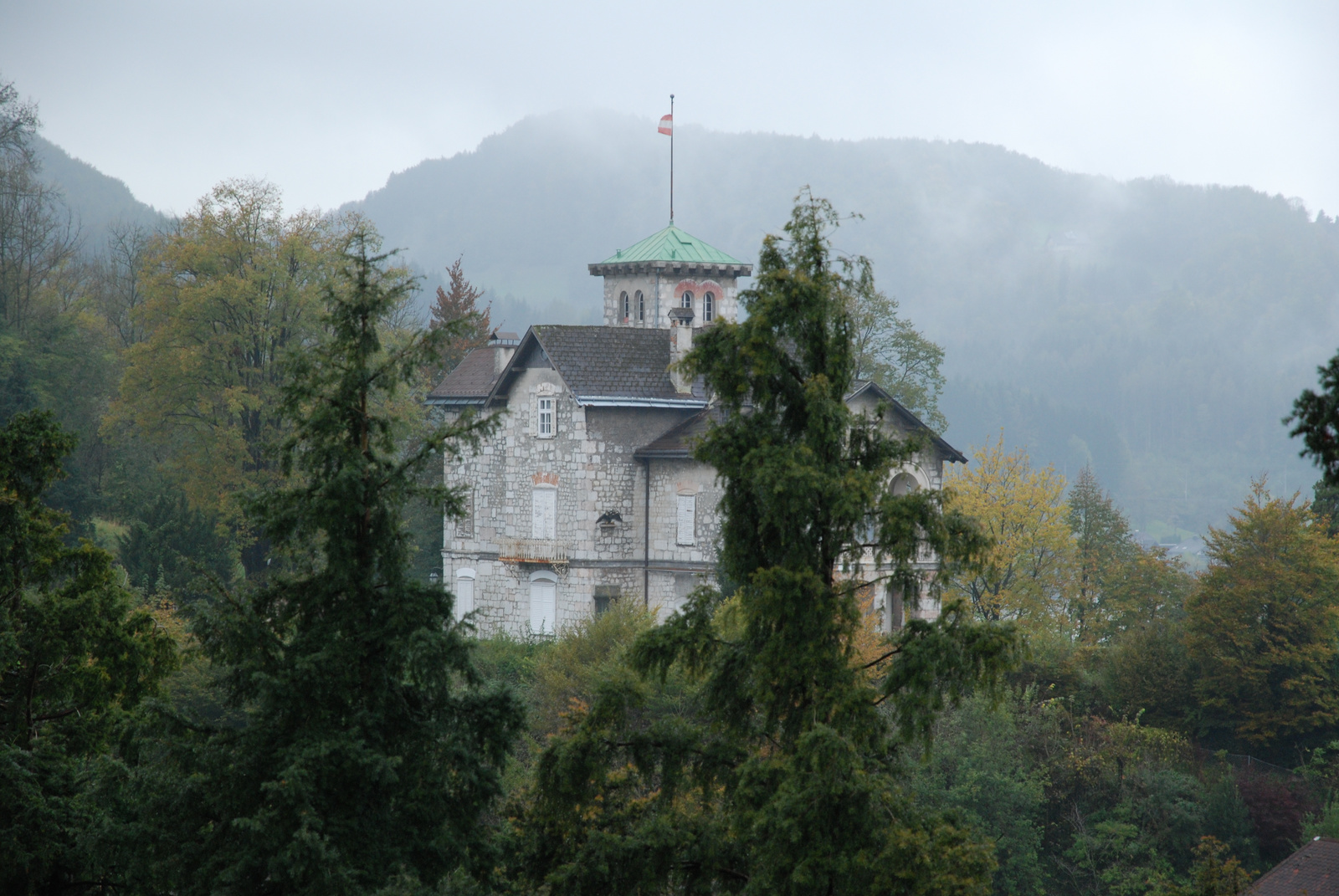 AUT 2009.10.22 25 (137) Traunkirche