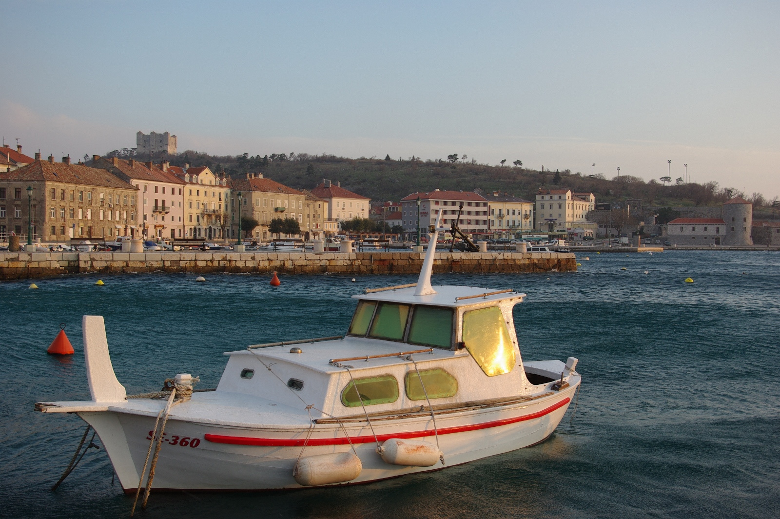 Bárka, Nehaj vára és Senj