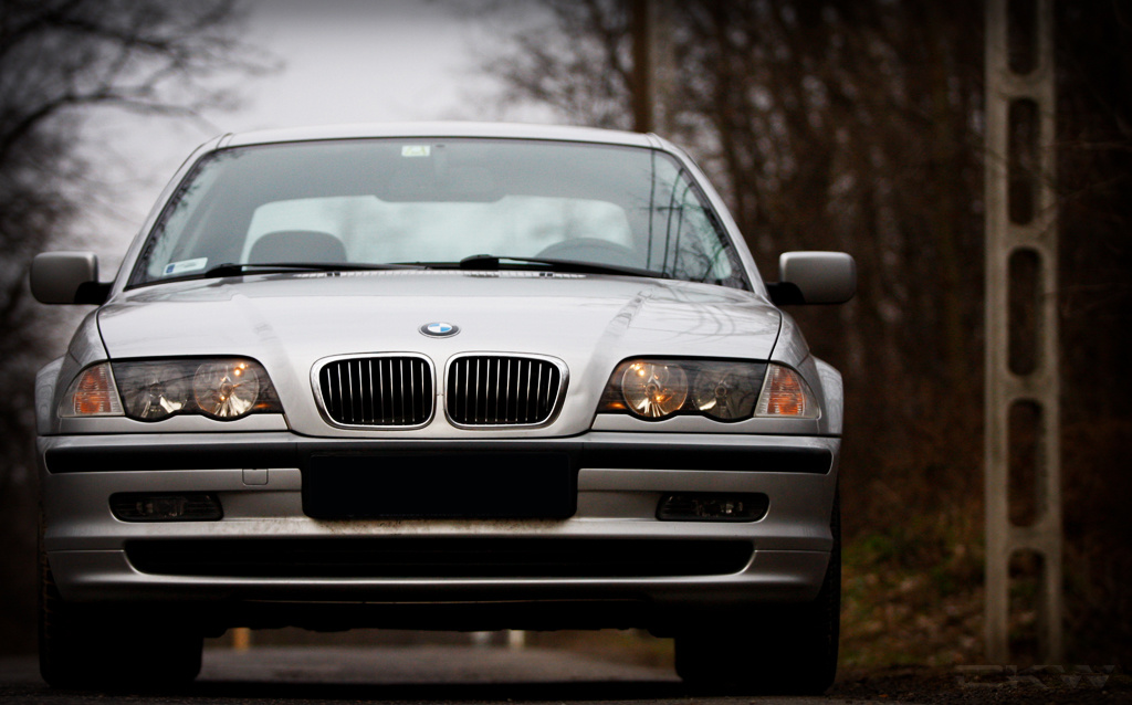 BMW E46 323i