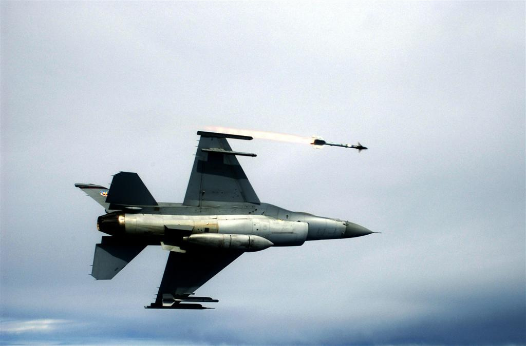 f-16-3