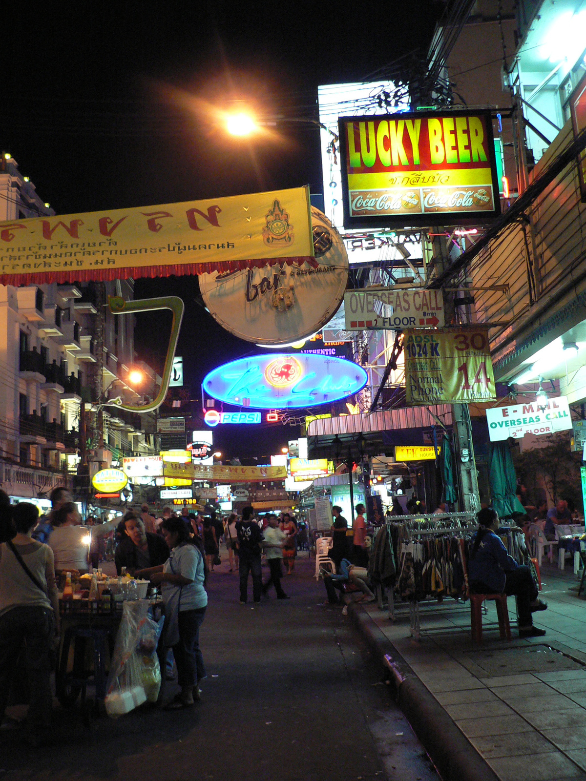 Khao San by night