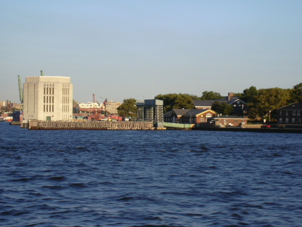 803 Circle Line hajókirándulás az öbölben-katonai sziget