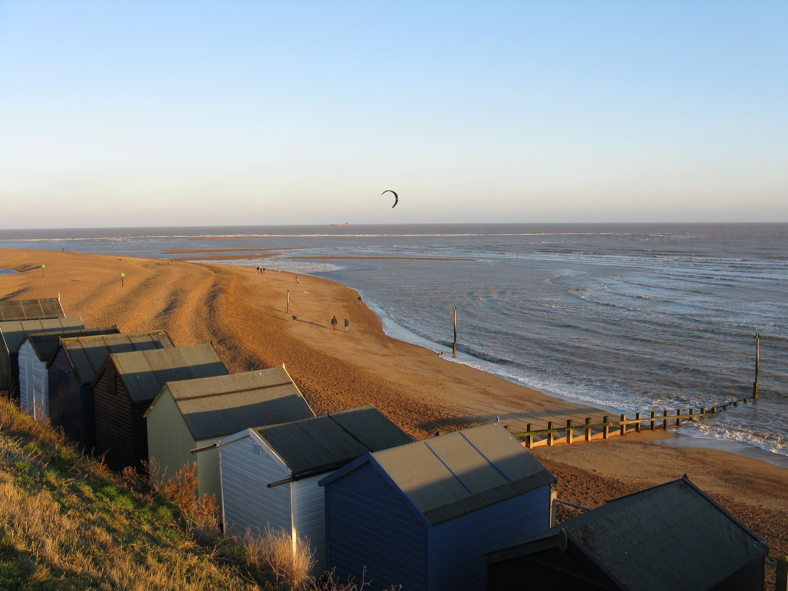 Huts and Kitesurf