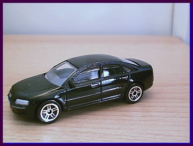 AUDI A8 S.ZÖLD R.TOY 1 63