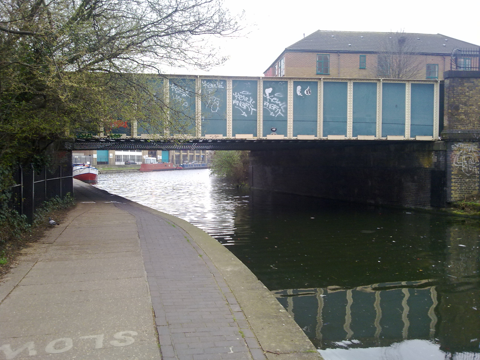 Little thames across home