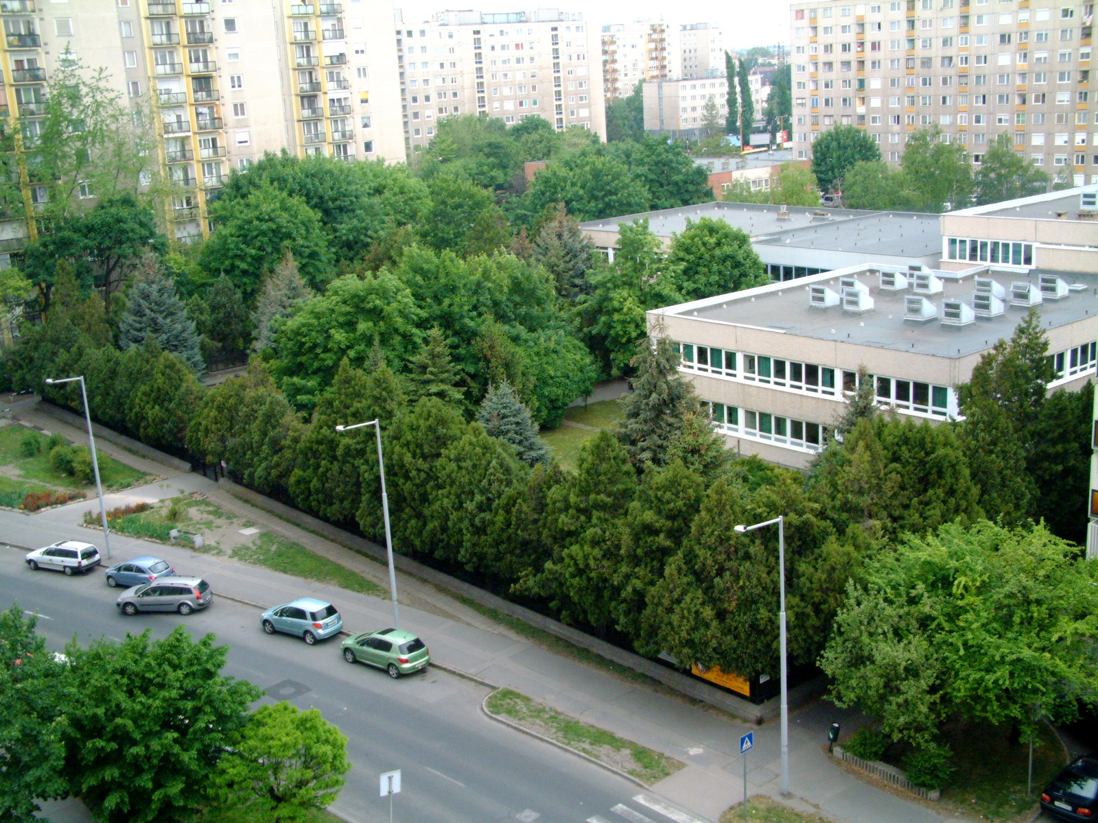 Tavaszi körkép az ablakból! (1)