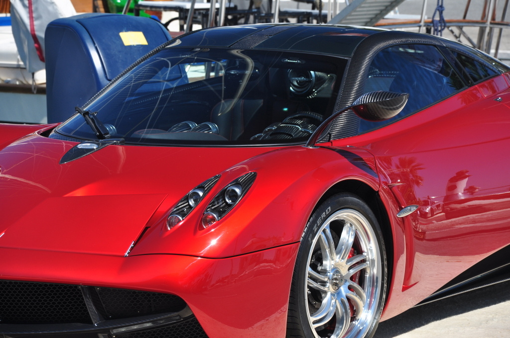 Pagani Huayra 18