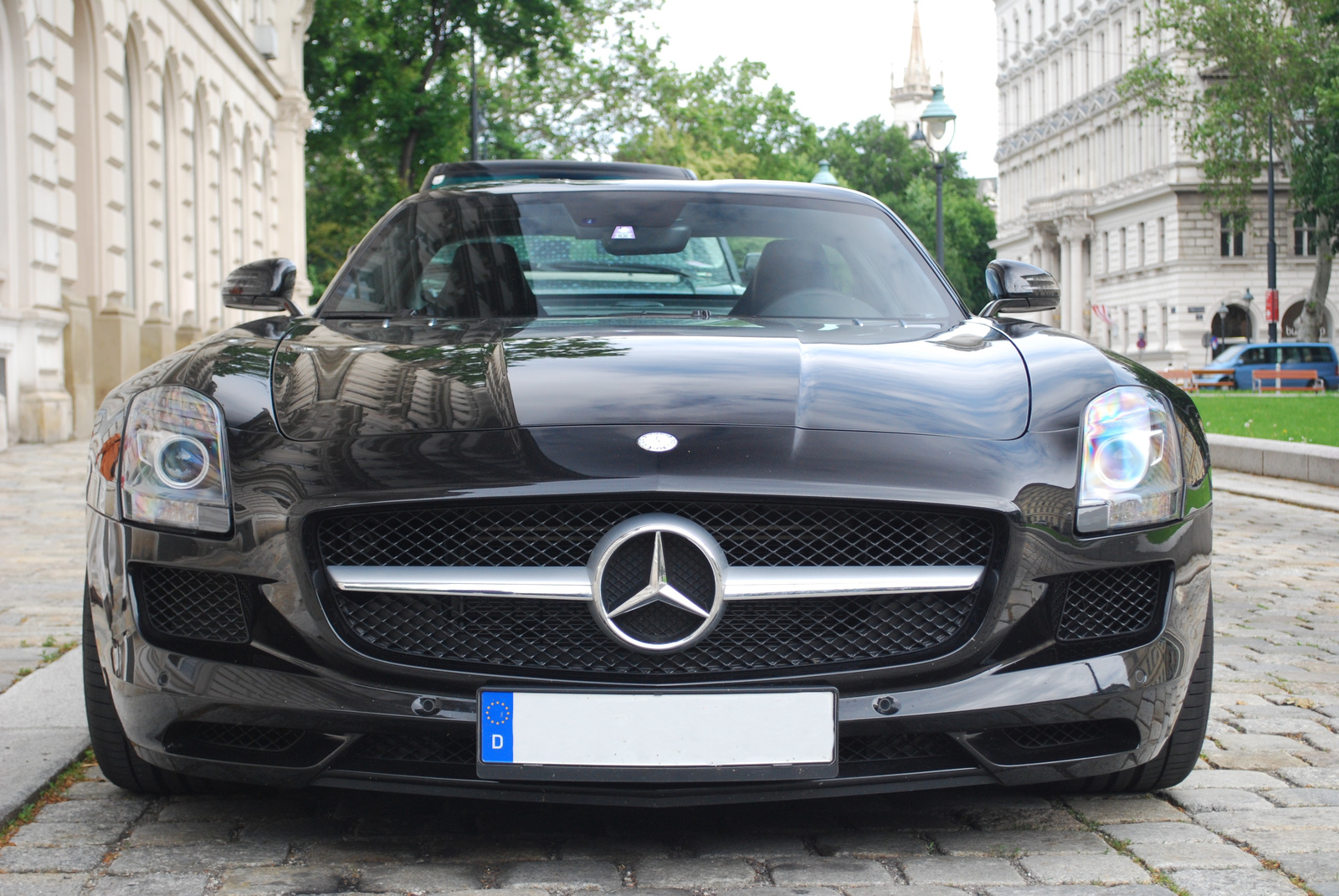 Mercedes SLS