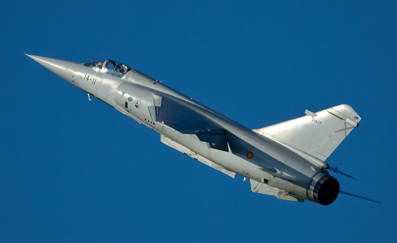 Mirage F-1 emelkedik