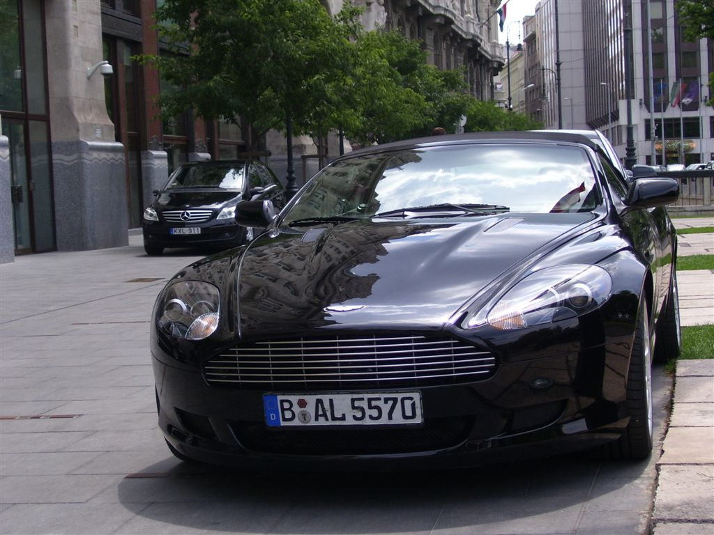 Aston Martin DB9 Volante