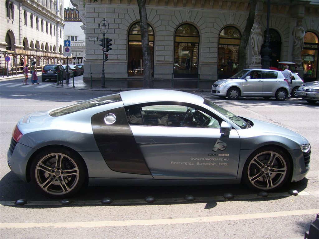 Audi R8