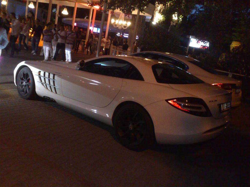 Mercedes-Benz SLR McLaren