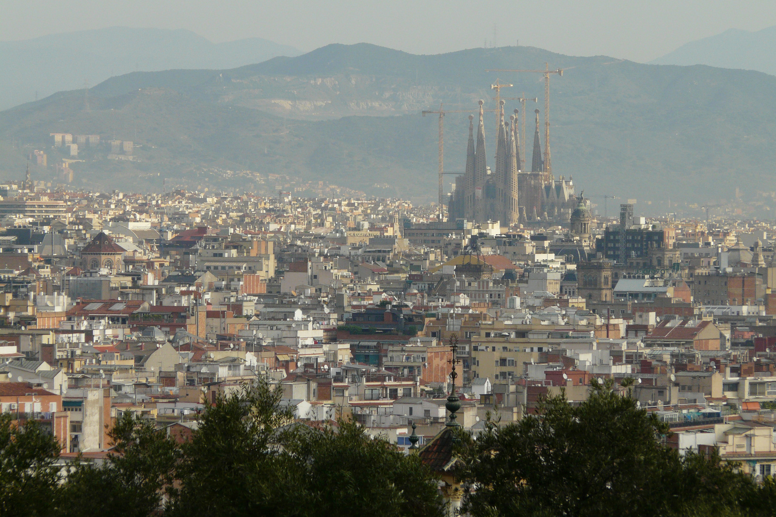 Sagrada a távolban