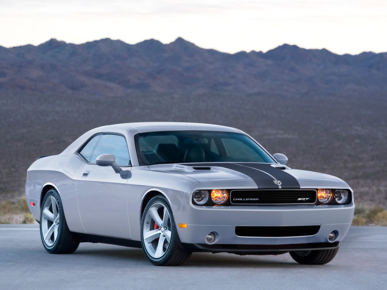 dodgechallengersrt82