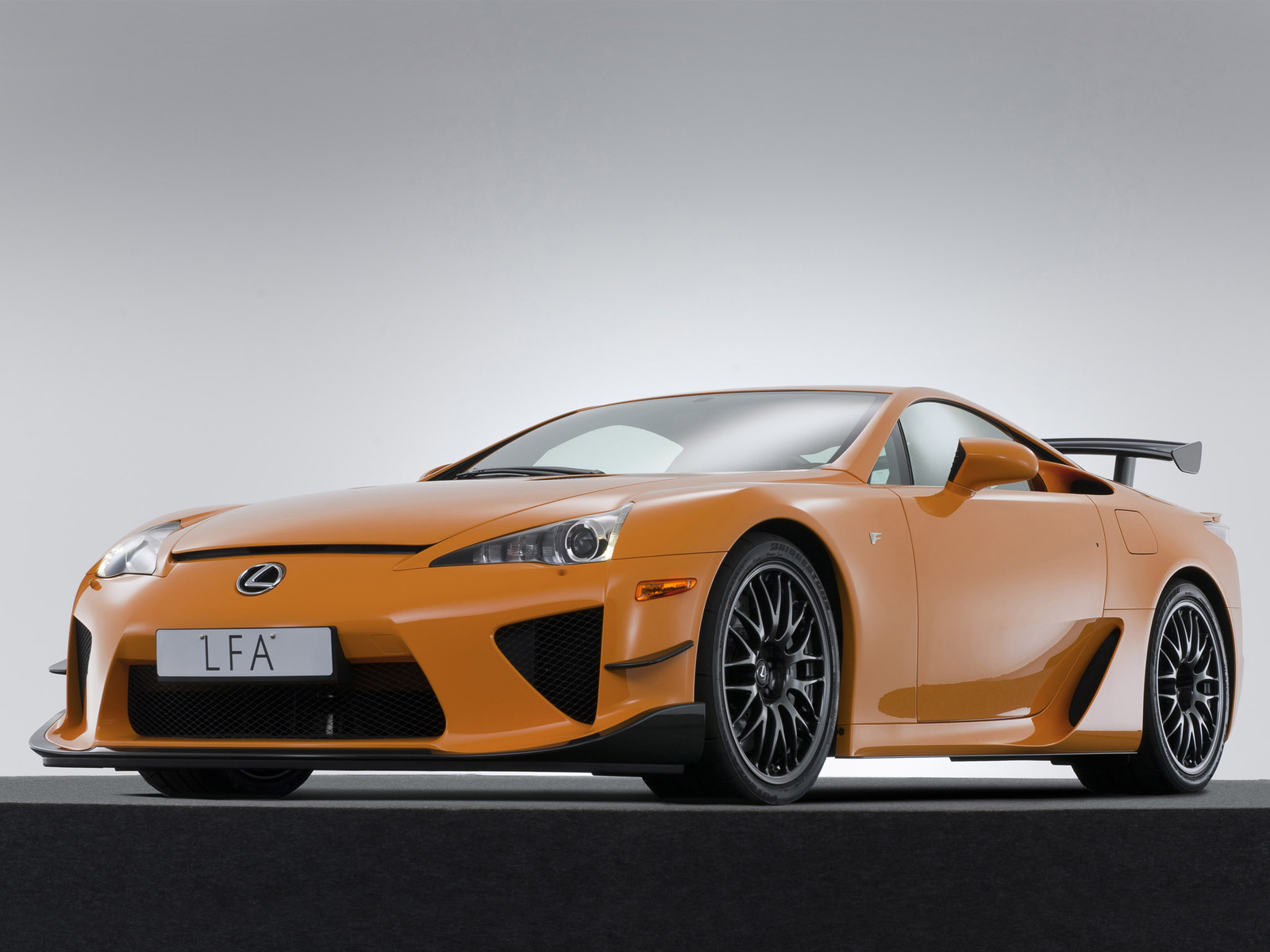 lexus lfa-nurburgring-package-2010 r18