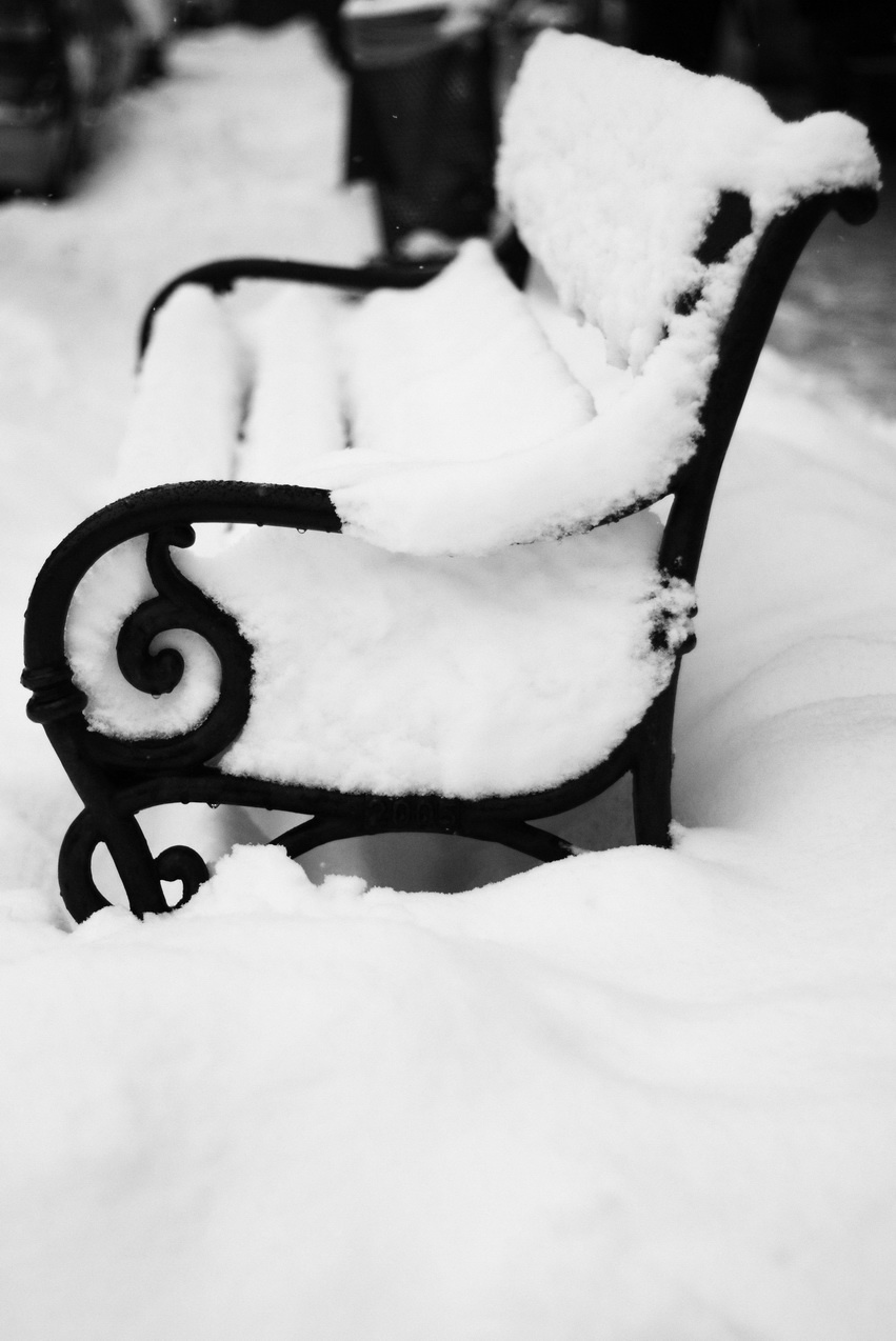 Leült a hó