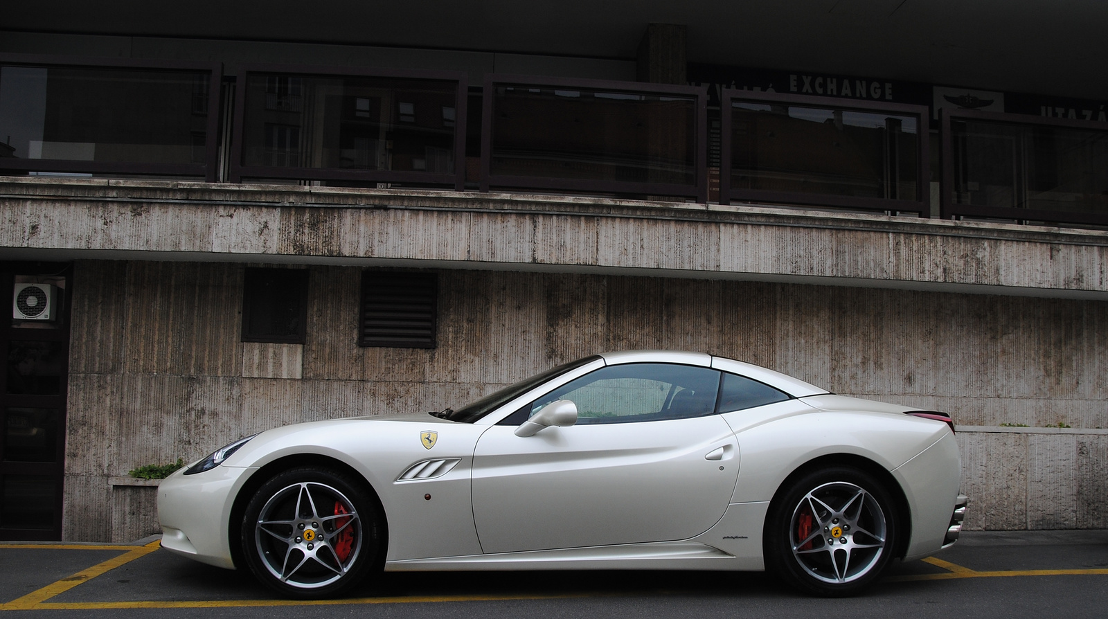 Ferrari California