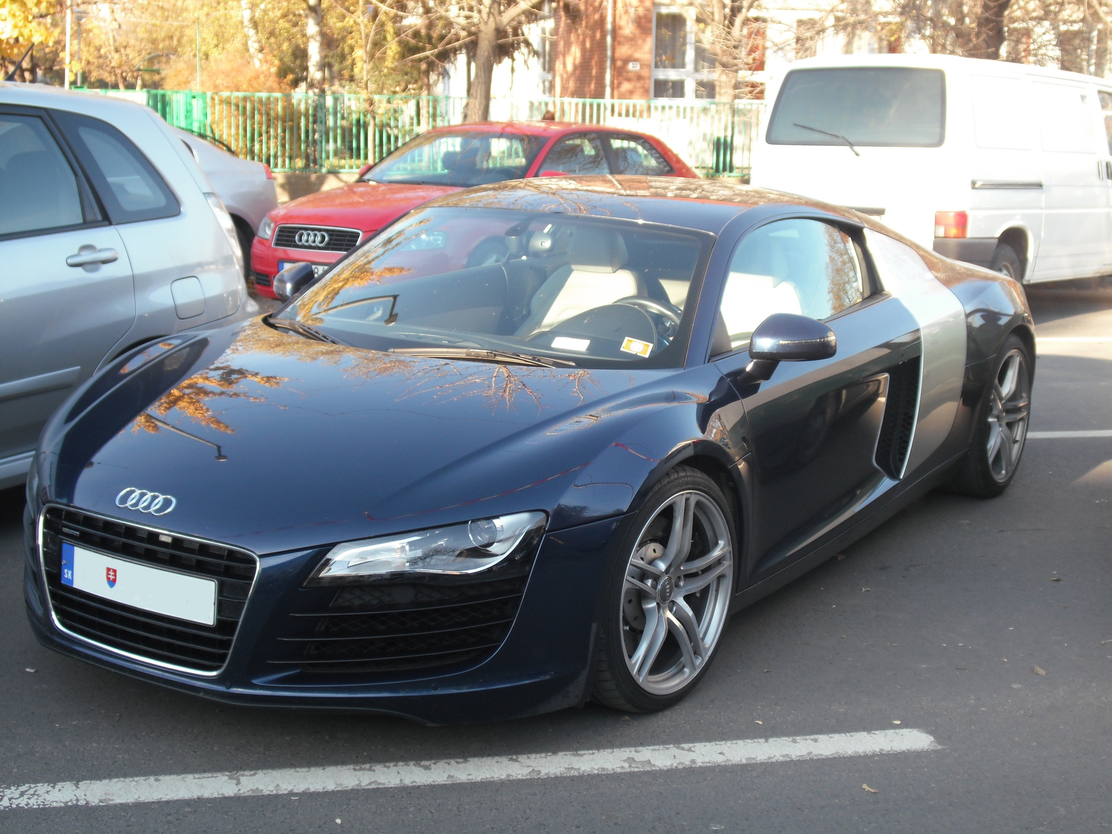 R8 (1)