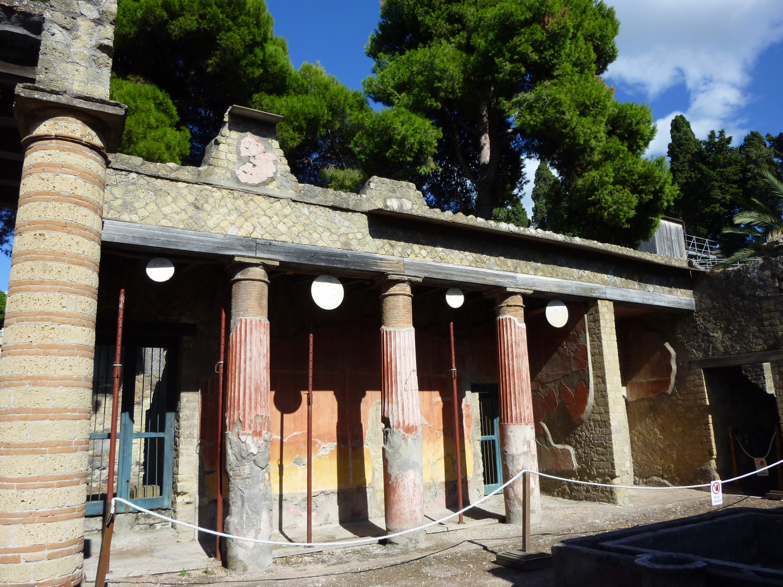 Herculaneum 16