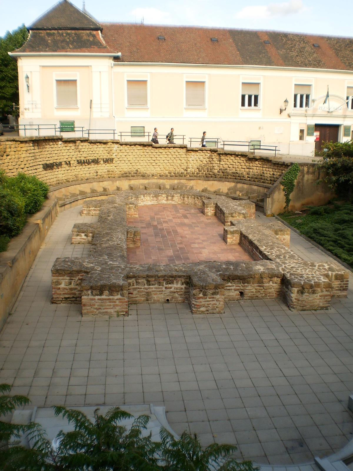 20100509PÉCS Szt István tér