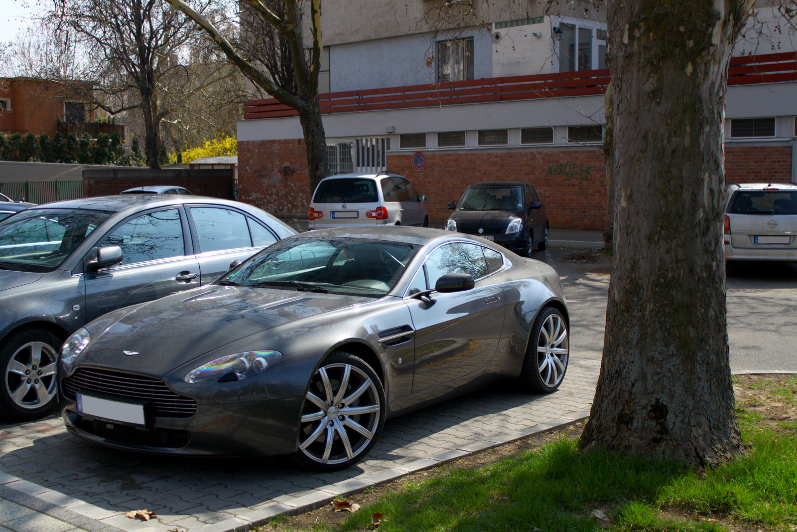 Aston Martin V8 Vantage