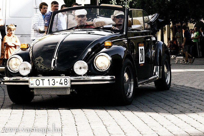 VW bogár Oldtimer verseny cél Veszprém 2009 2