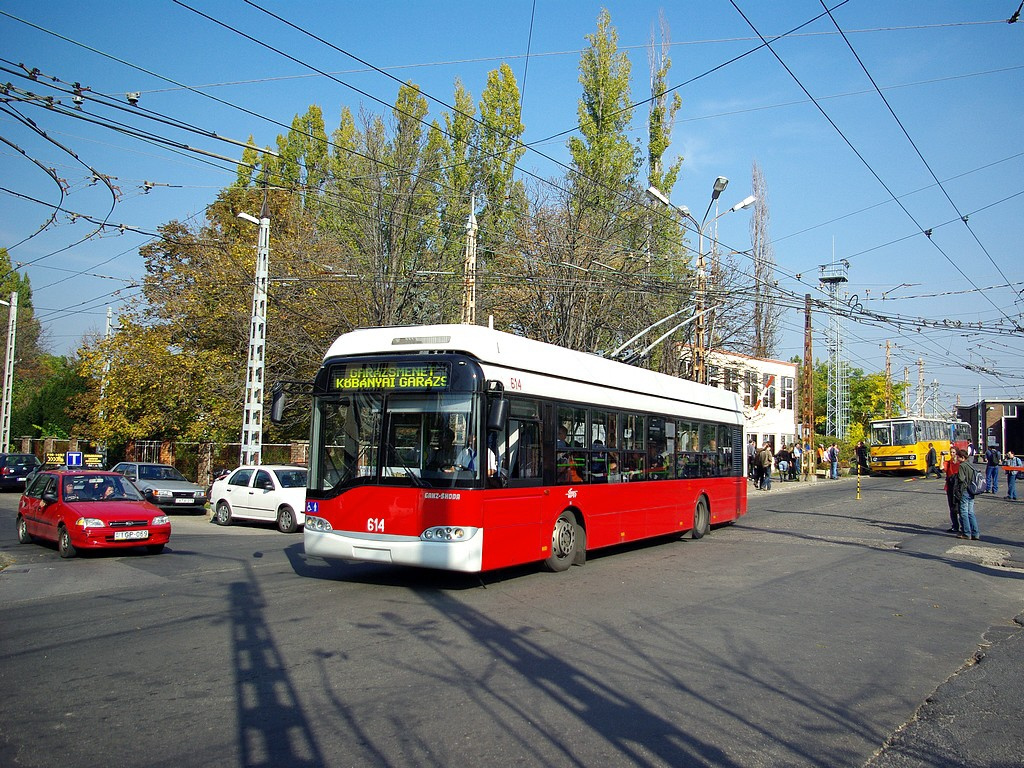 Solaris a Pongrác úti troligarázsban 4 2008.10.11