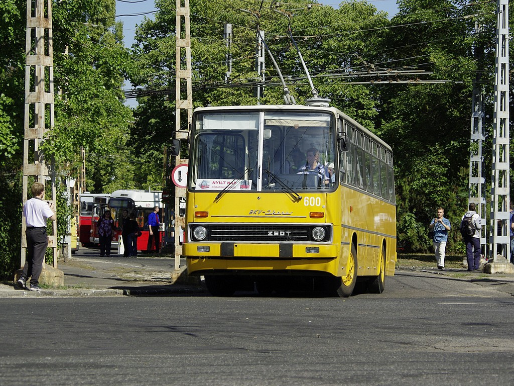 Ikarus 260T a Troligarázsban 13 2009.09.26