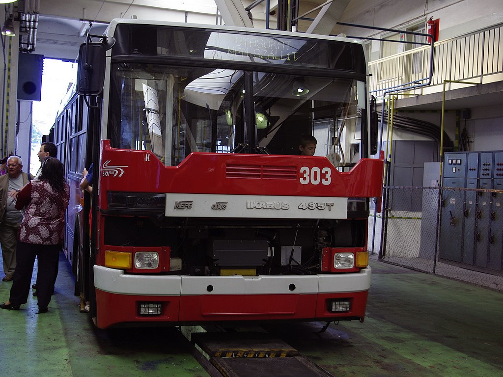 Ikarus 435 T a Troligarázsban 6 2009.09.26