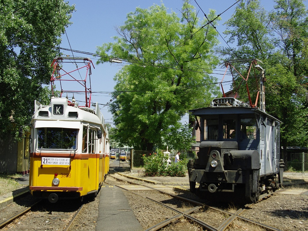 UV és Hómuki Angyalföld kocsiszínben 8 2011.07.17