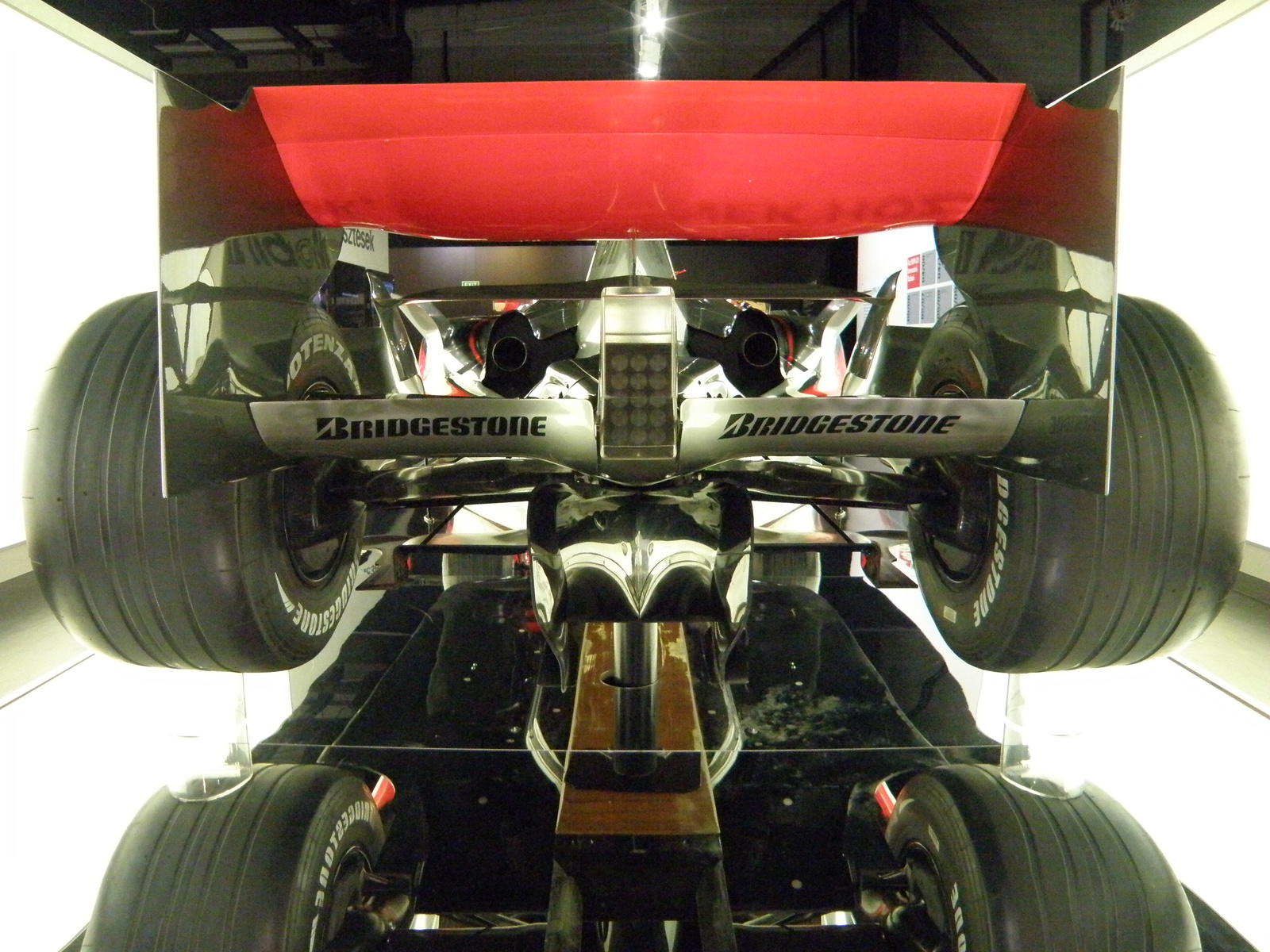 McLaren MP4-21 2006
