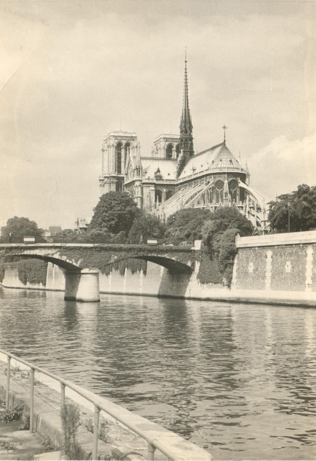 19670906-notre-dame