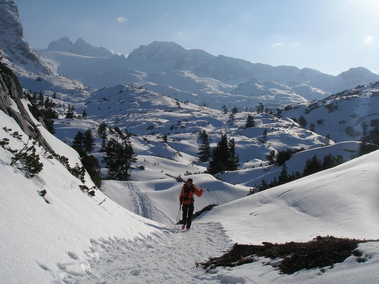 Útban a Gjaidalm-hoz, Simonyhütte alatt.