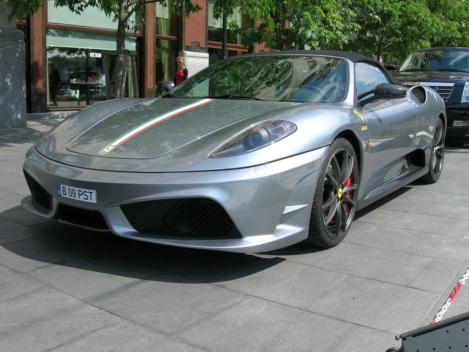 Ferrari Scuderia Spider 16M