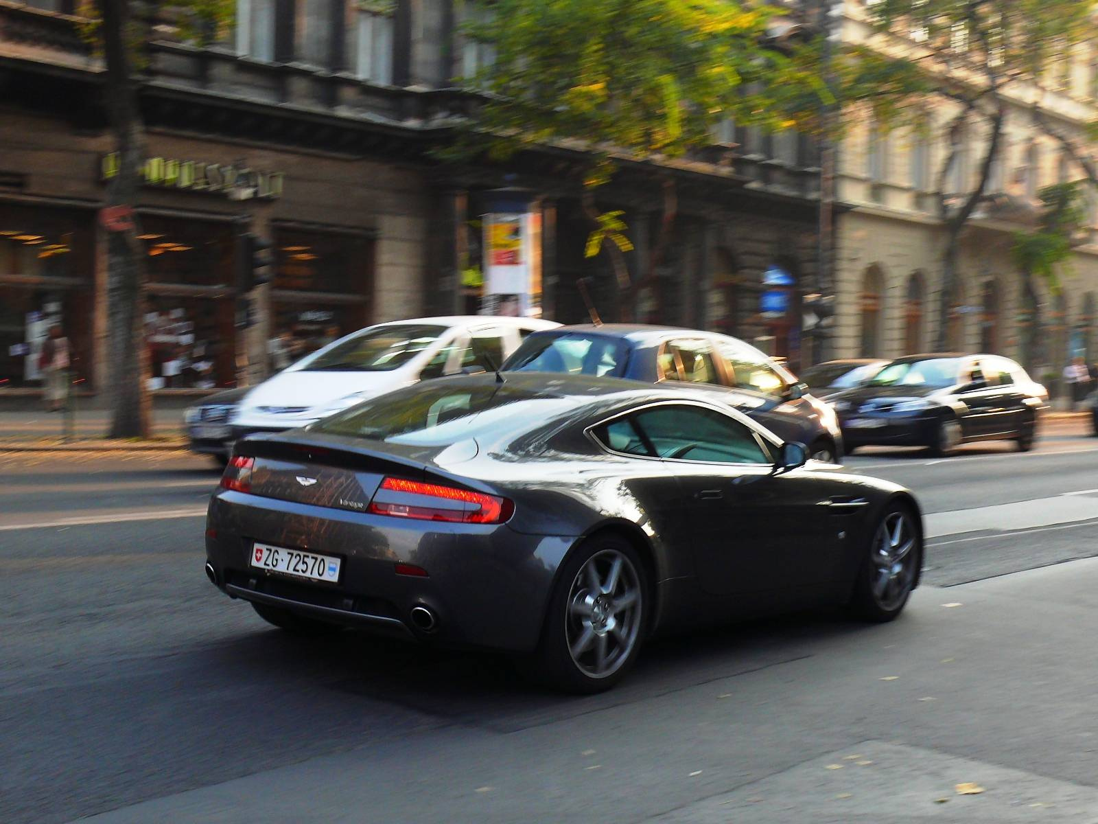 Aston Martin V8 Vantage