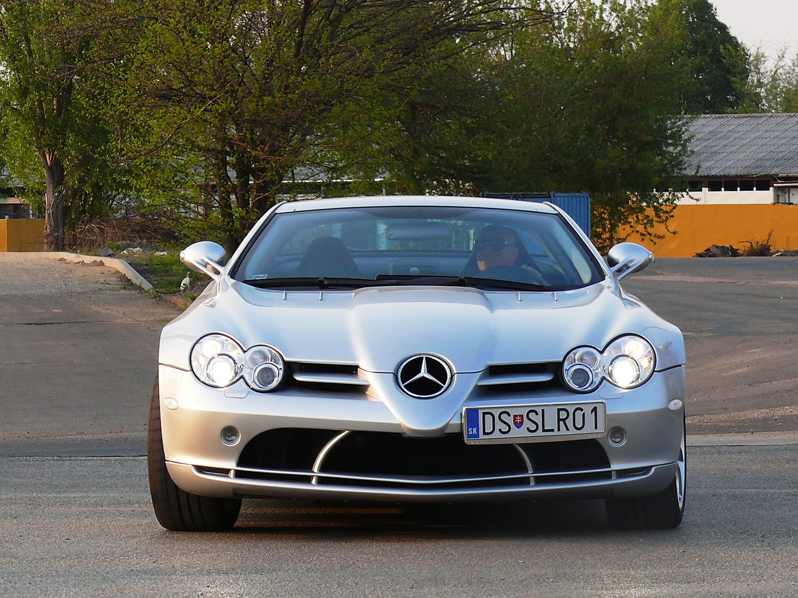 Mercedes SLR