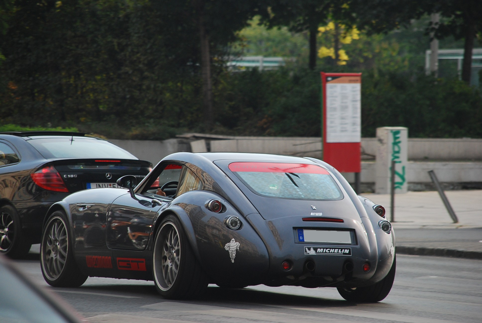 Wiesmann MF4