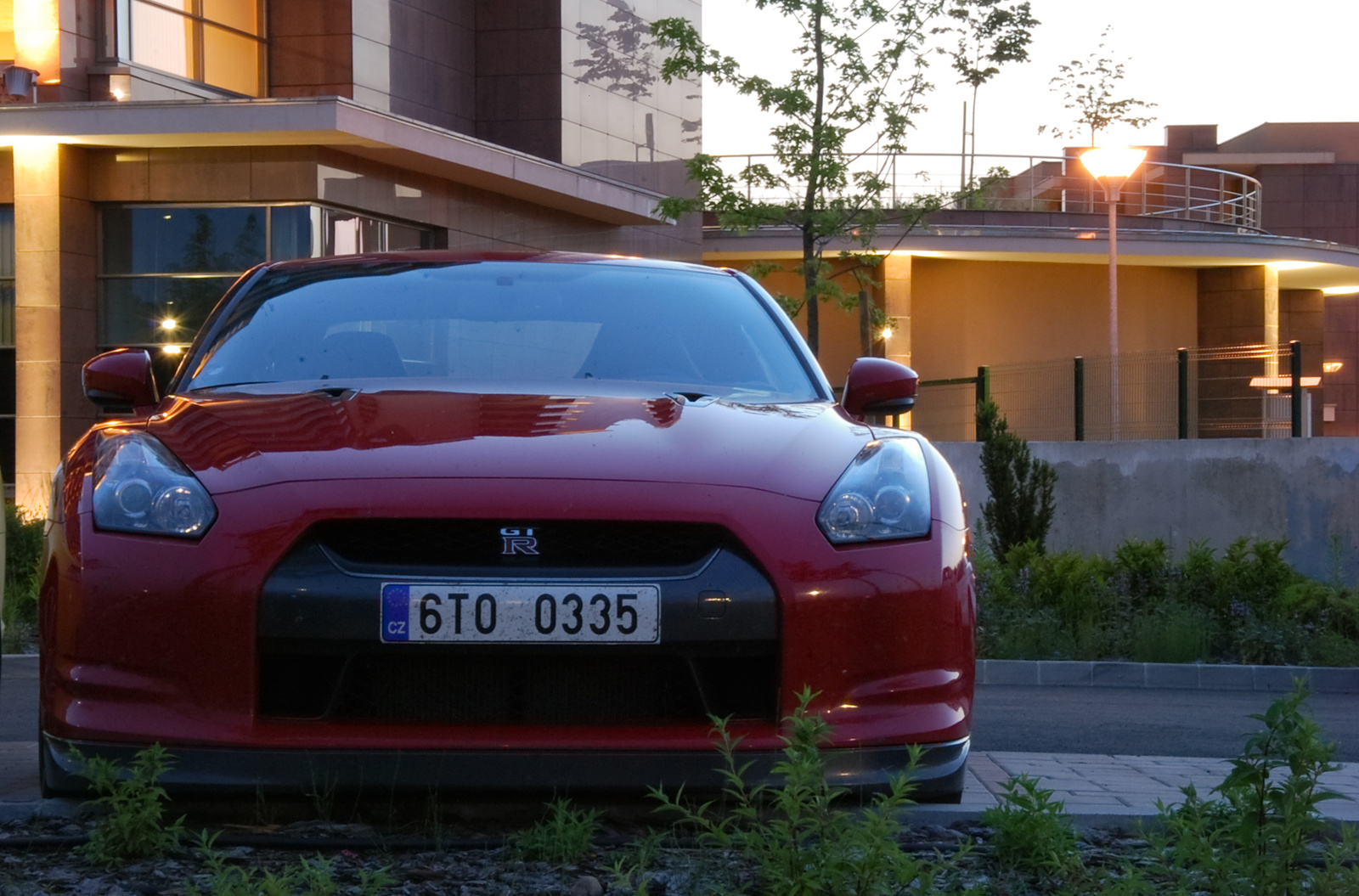 Nissan GT-R