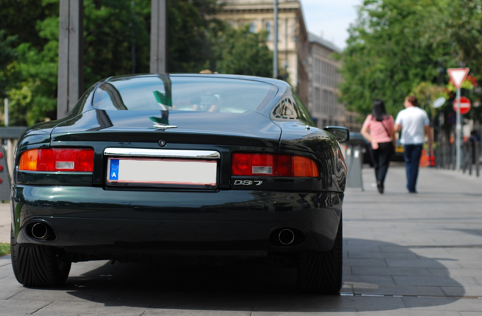 Aston Martin DB7