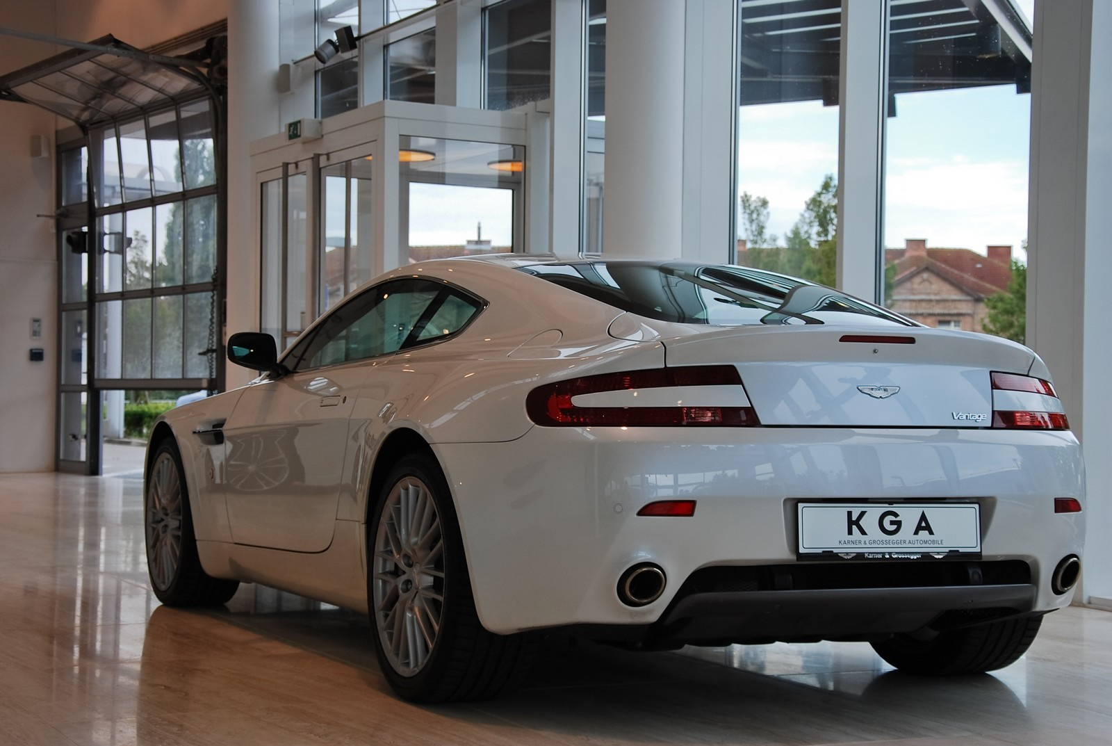 Aston Martin V8 Vantage