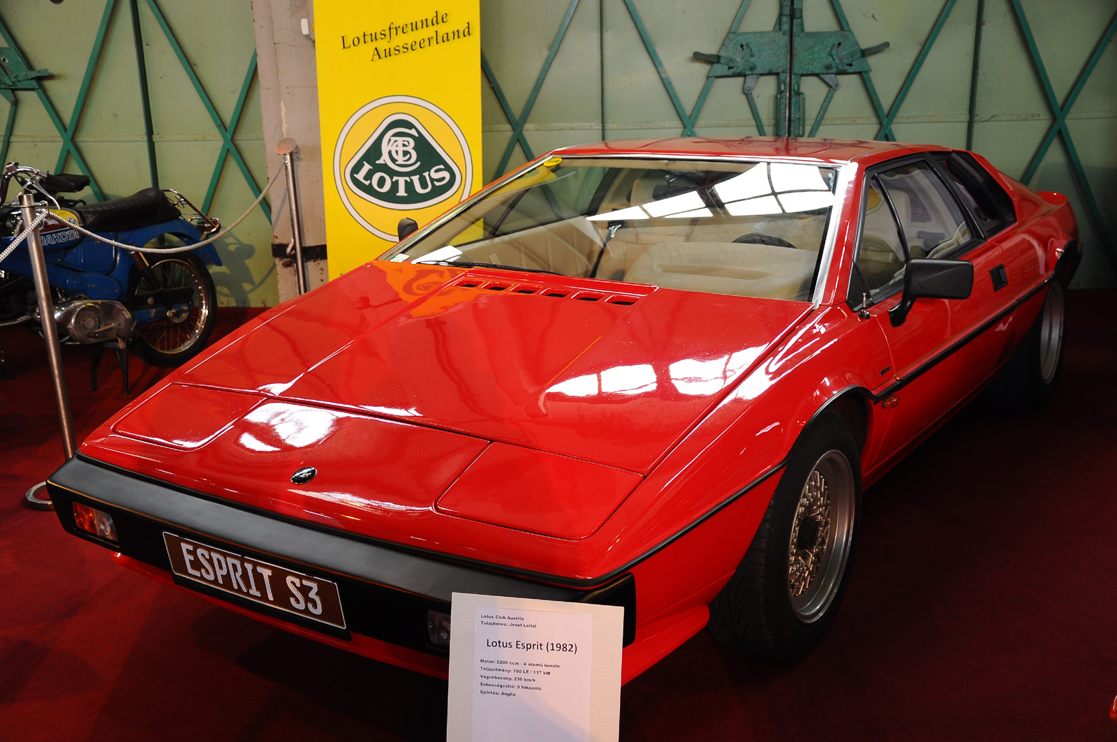 Lotus Esprit