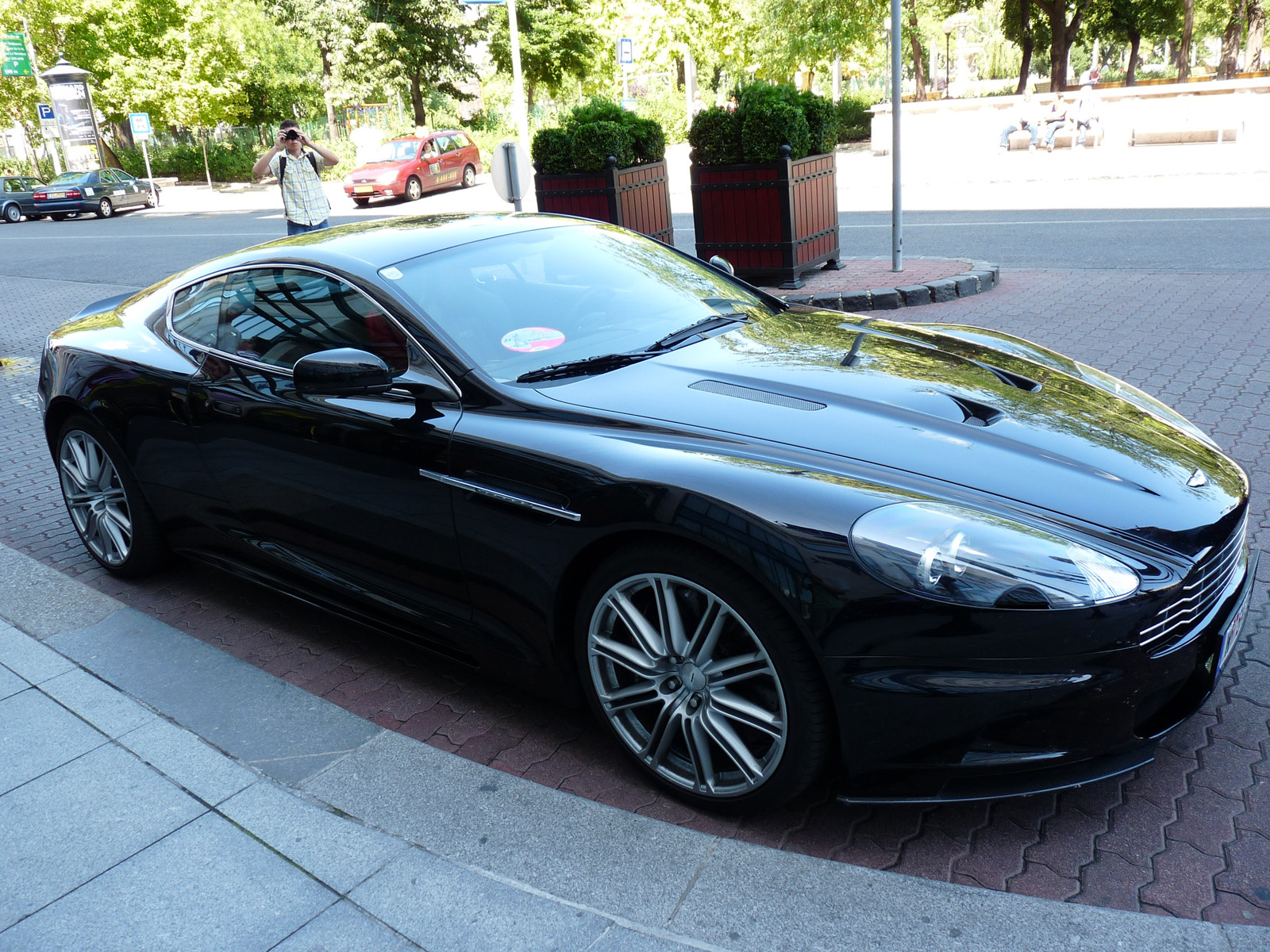 Aston Martin DBS