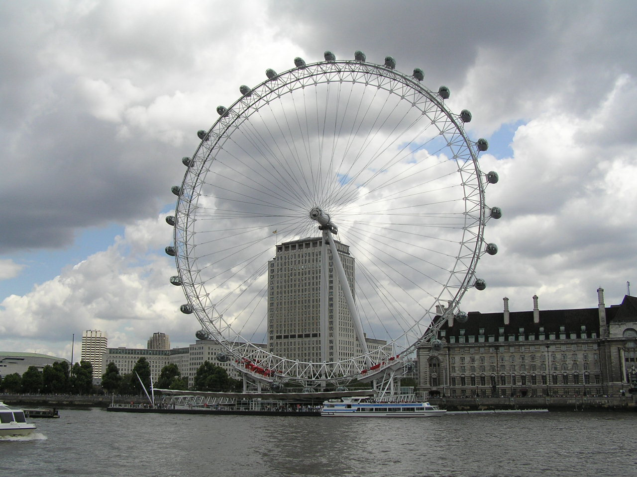 London 769 London Eye