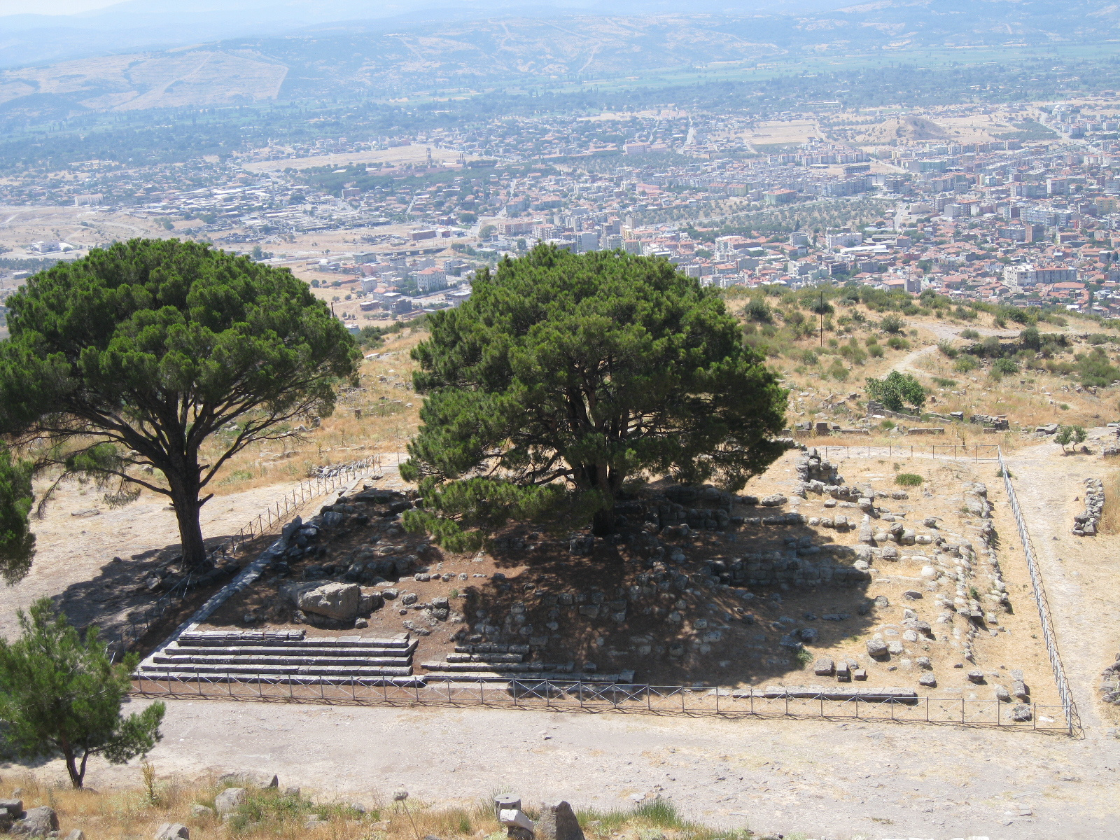 Pergamon 012